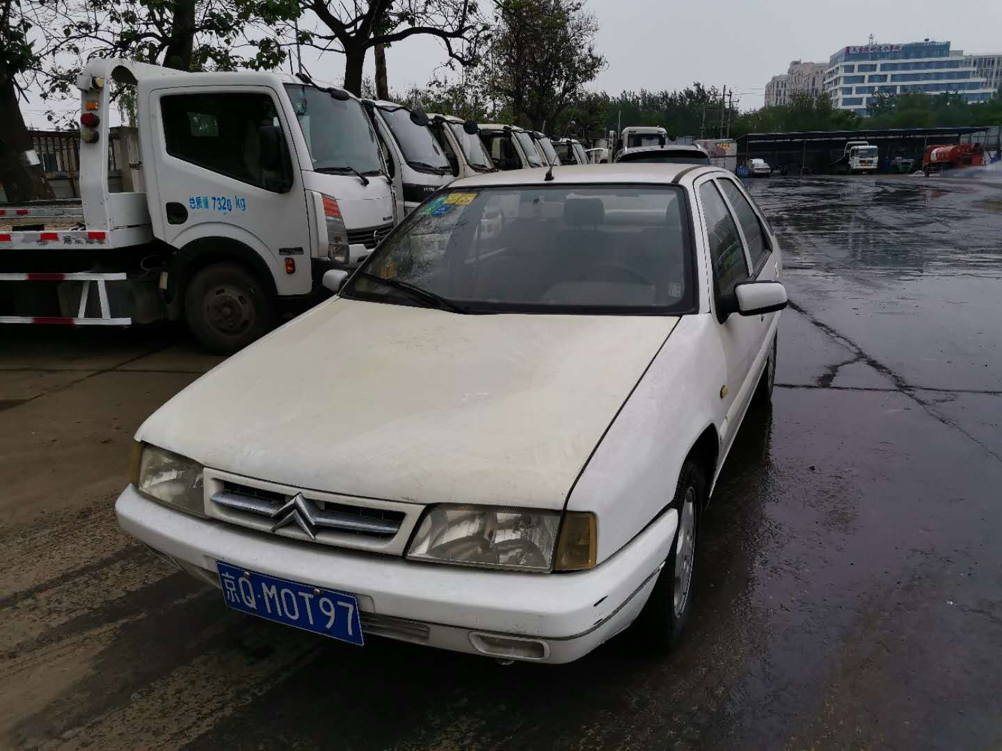 重慶機(jī)動(dòng)車(chē)報(bào)廢回收拆解公司電話(huà)